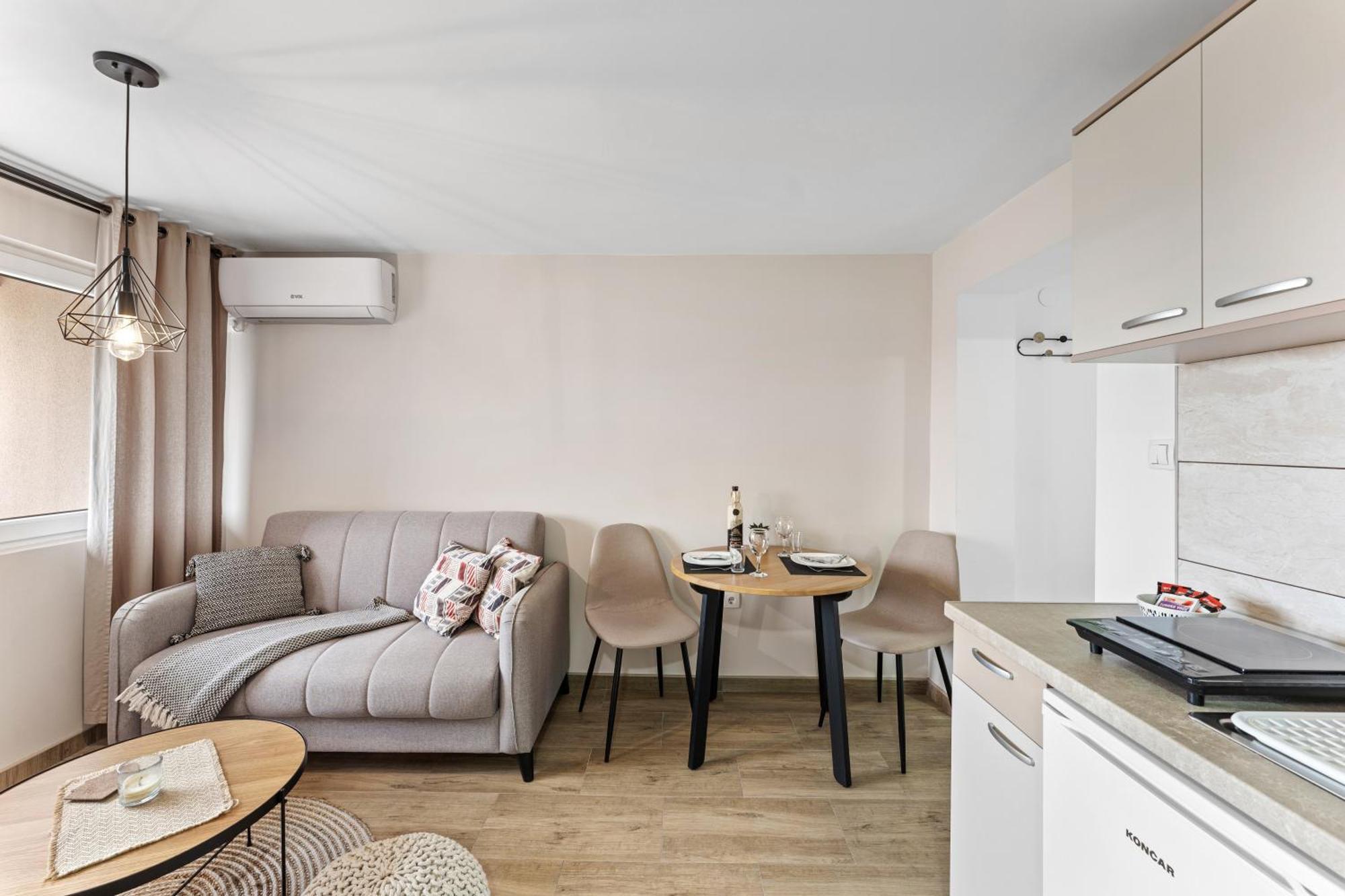 M Apartments 소코 반자 외부 사진